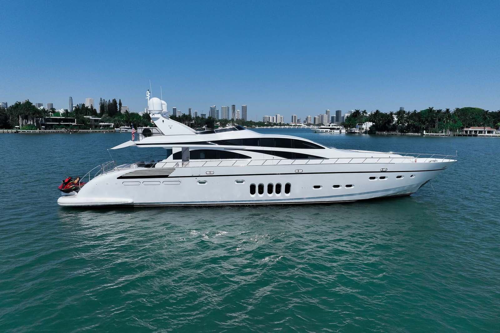 105’ LEOPARD (MIA)