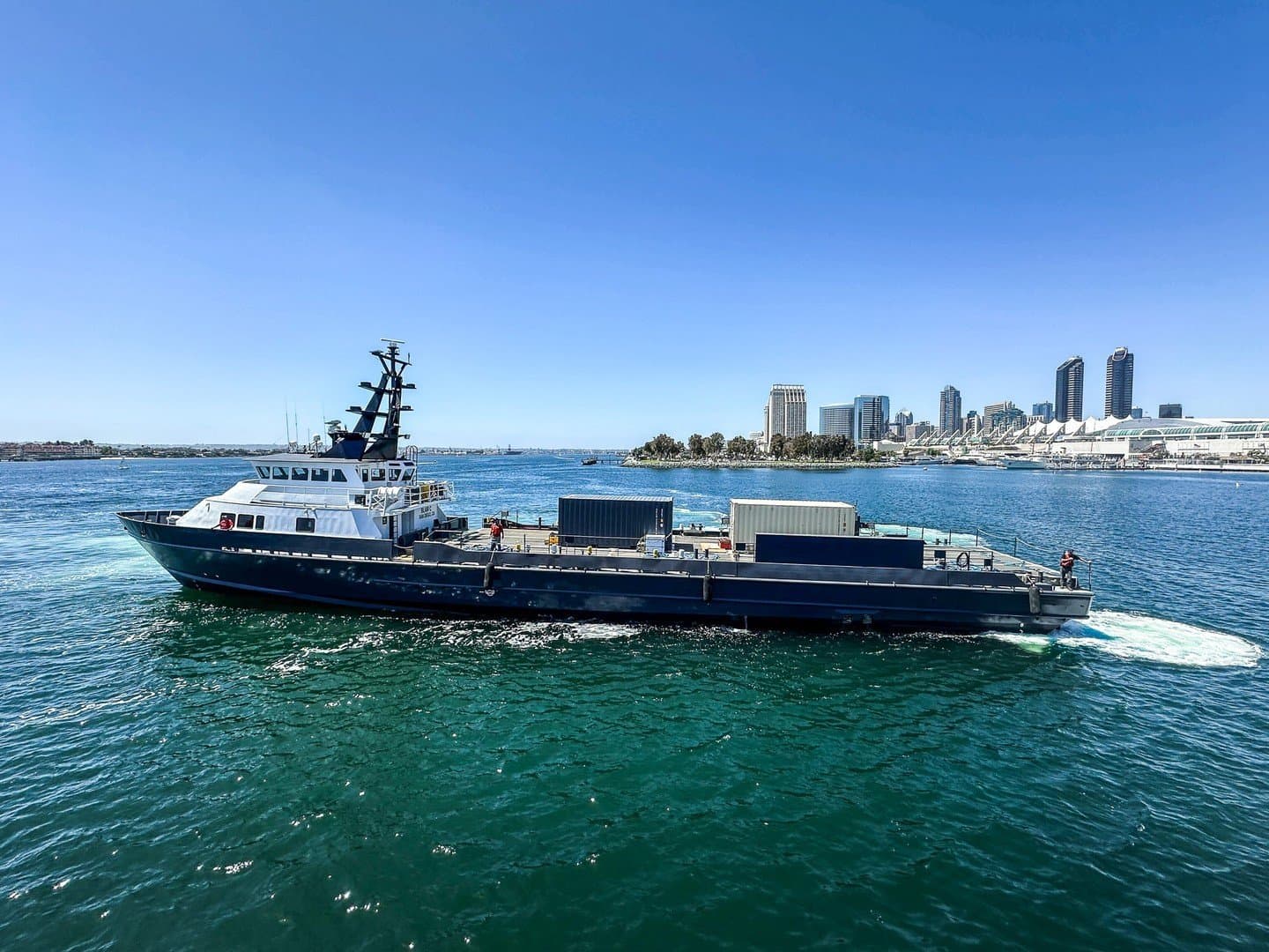 175' Crew Boat