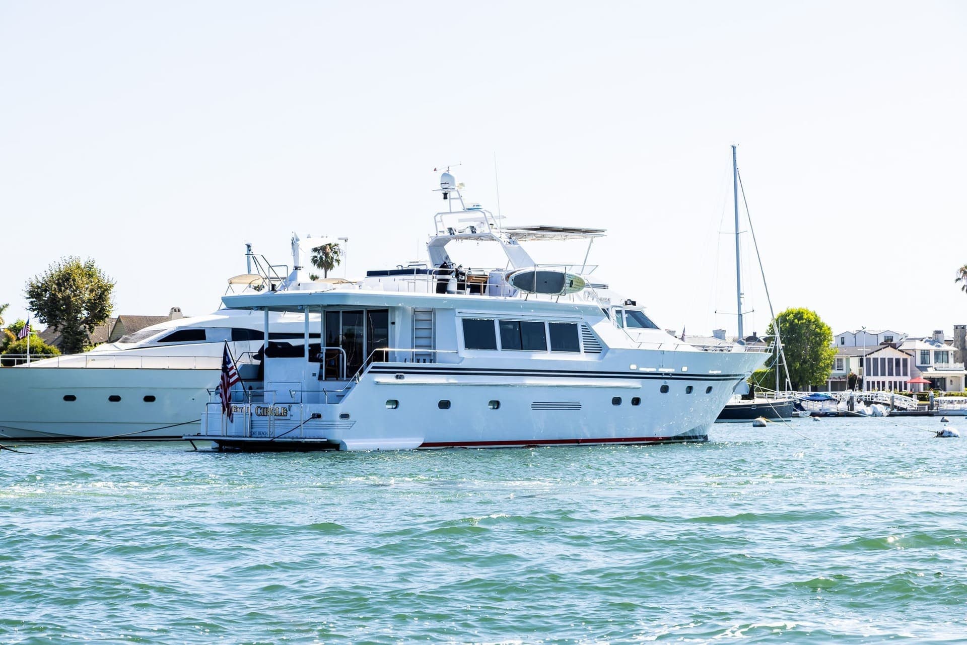 90' Hatteras (NPB)